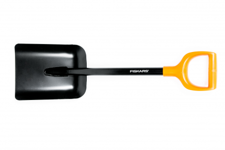 Лопата Fiskars совковая укороченная Solid   1026649