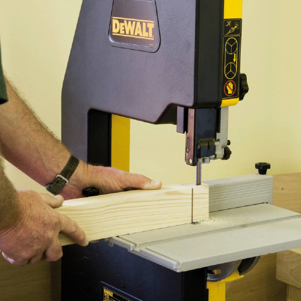 Пила ленточная DEWALT DW 739