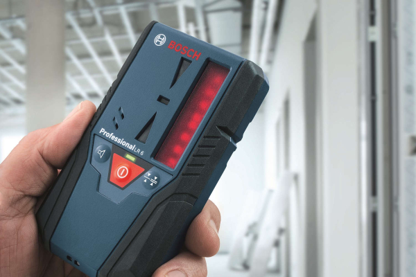 Лазерный приемник BOSCH LR 6 для лазерных нивелиров     0.601.069.H00