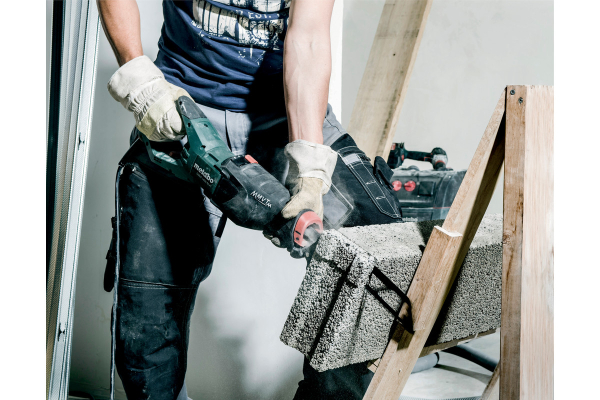 Пила сабельная Metabo SSEP 1400 MVT