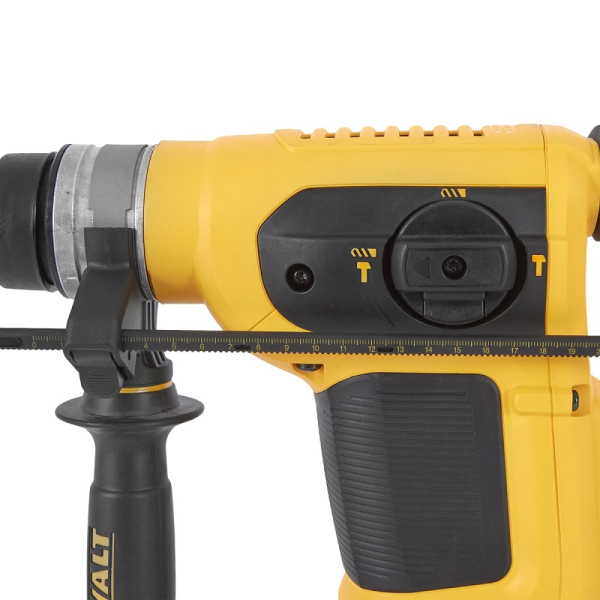 Перфоратор DEWALT  D 25413 K  кейс