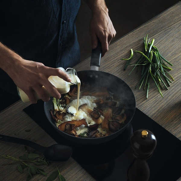 Сковорода Fiskars Hard Face 20 см   1052221