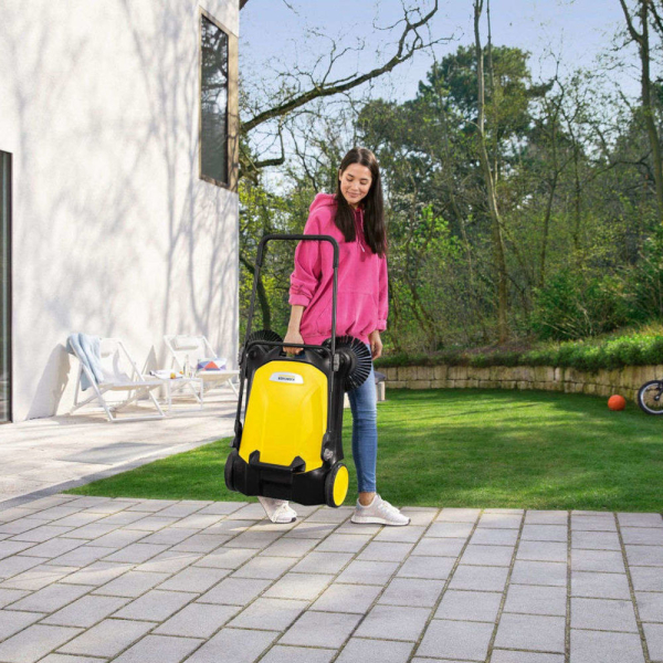Подметальная машина Karcher S 4 Twin