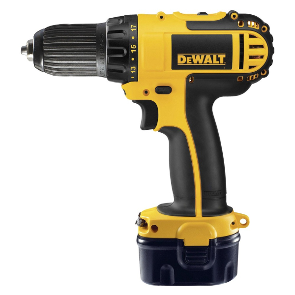 Дрель аккумуляторная DEWALT  DC  743  KB