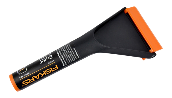 Скребок Fiskars автомобильный для снега   143063