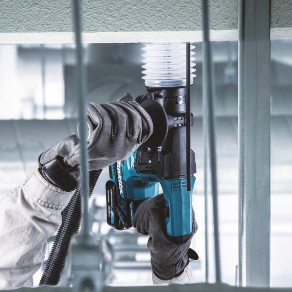 Перфоратор аккумуляторный Makita  HR 166 DWAJ