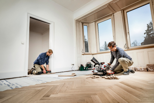 Пила торцовочная аккумуляторная Metabo KGS 18 LTX 216