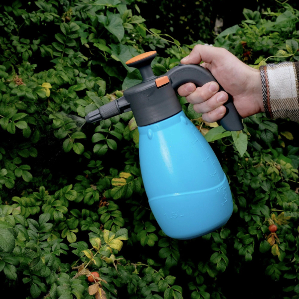 Опрыскиватель садовый Plantic Light 1,5л   29461-01