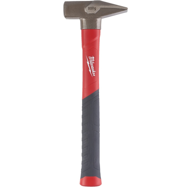 Молоток инженерный Milwaukee с рукояткой из стекловолокна 800 гр.