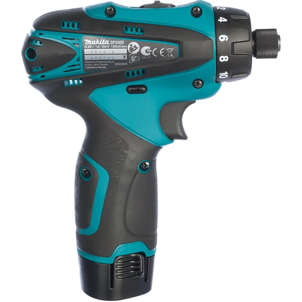 Дрель аккумуляторная Makita DF 030 DWE Li-ion