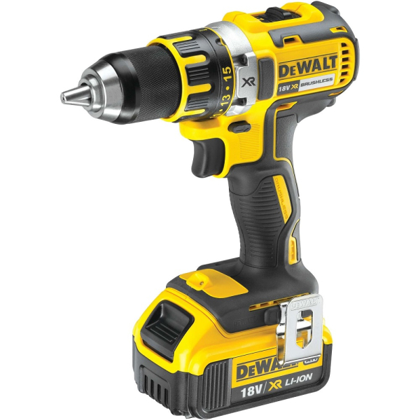 Дрель аккумуляторная DEWALT DCD 790 M2  18v 4.0Ah Li-Ion