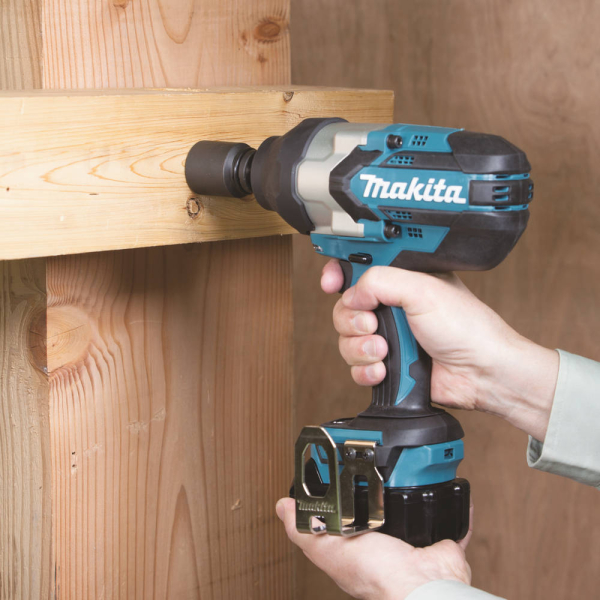 Гайковерт аккумуляторный Makita DTW 1002 Z