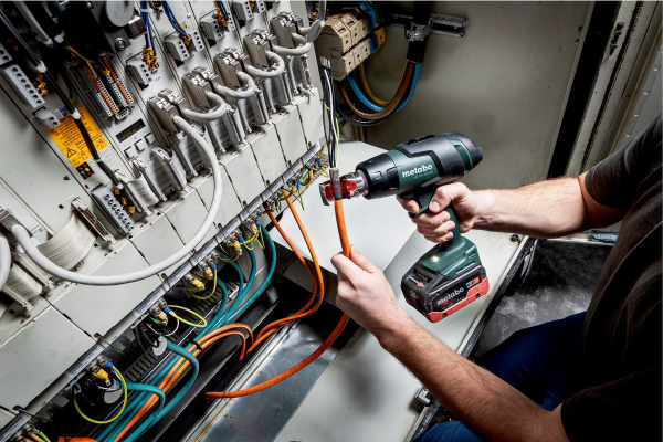 Фен аккумуляторный Metabo HG 18 LTX 500