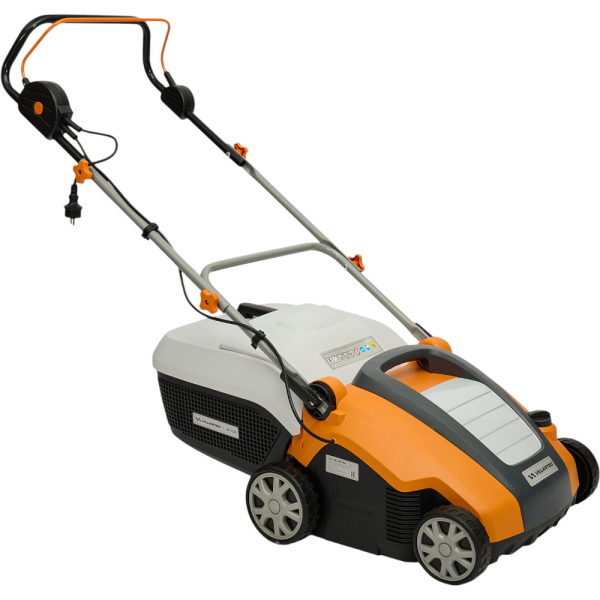 Аэратор газонов VILLARTEC  AE 1538