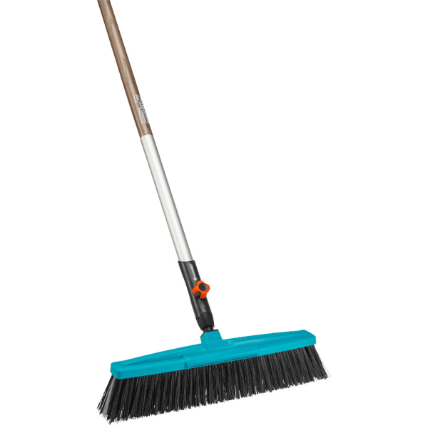 Щетка Gardena для дорожек + рукоятка деревянная 130см    03622-36.000.00